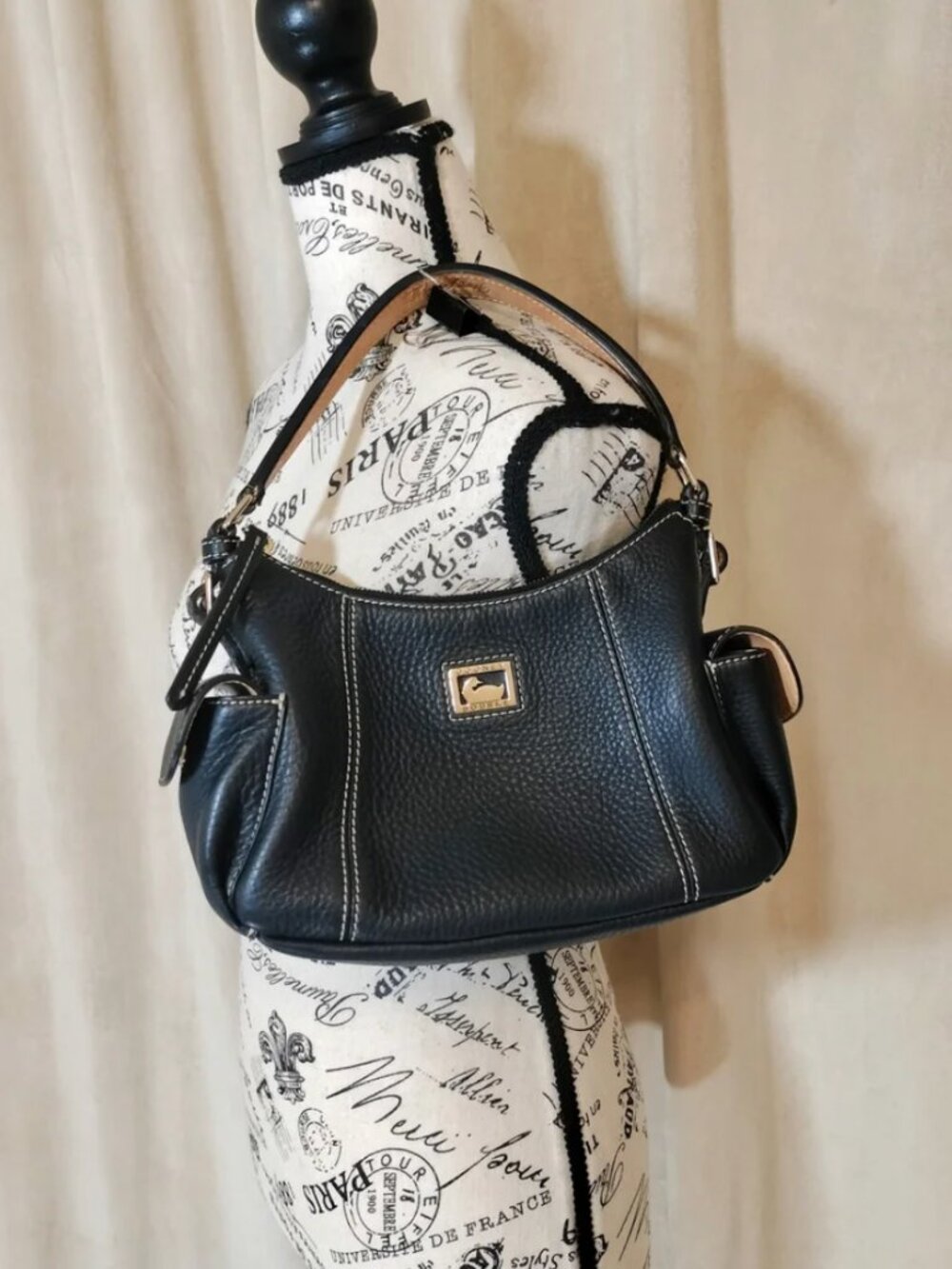 •EUC• Vintage! Dooney & Bourke Black Pebble Leather Hobo Bag Pristine Condition!